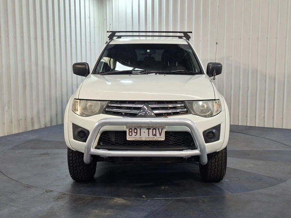2013 Mitsubishi Triton GLX Diesel Automatic 4WD