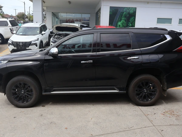 2022 Mitsubishi Pajero Sport GSR Diesel Automatic 4WD