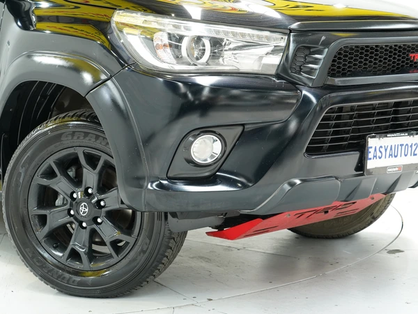 2017 Toyota Hilux SR5 Diesel Automatic 4WD