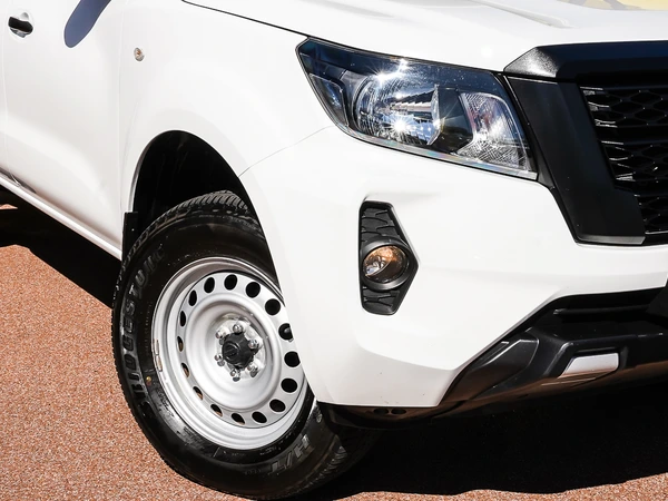 2021 Nissan Navara SL 4WD Manual Diesel