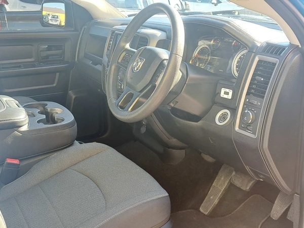 2023 Ram 1500 Express 4WD Automatic