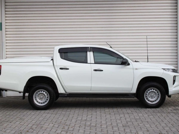 2022 Mitsubishi Triton GLX MR Turbo Diesel 4WD Automatic
