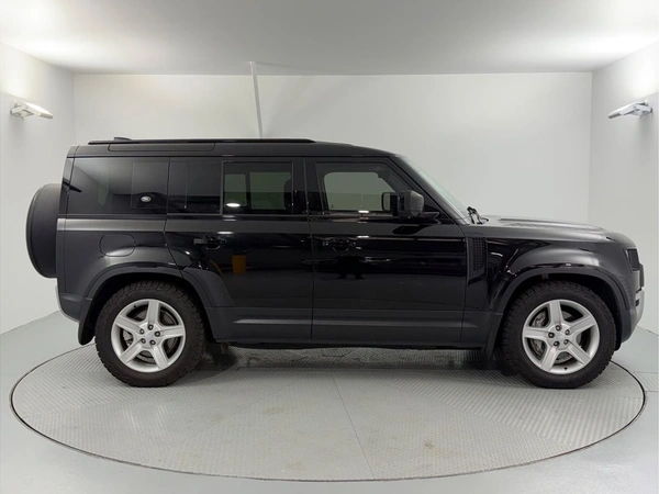 2023 Land Rover Defender 110 D300 SE Turbo Diesel Automatic