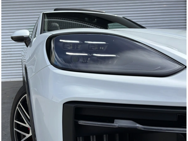 2024 Porsche Cayenne GTS Automatic Petrol