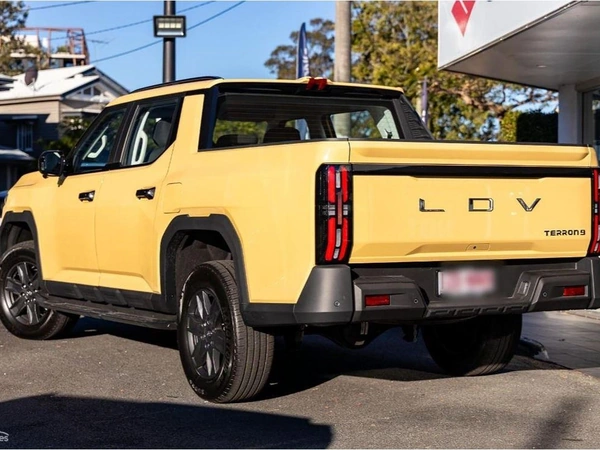 2025 Ldv Terron 9 Evolve EKK1C 4WD Turbo Diesel Manual