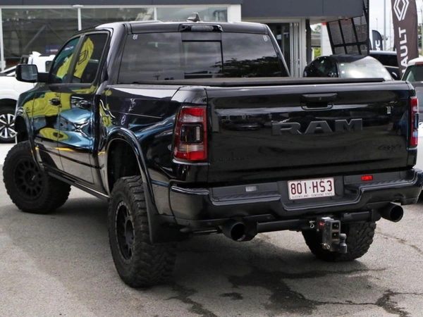 2023 Ram 1500 Limited 4WD Automatic V8 HEMI 5.7L Engine Crew Cab