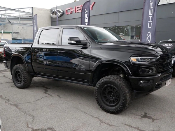 2023 Ram 1500 Limited 4WD Automatic V8 HEMI 5.7L Engine Crew Cab