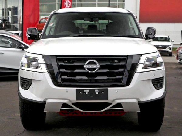 2026 Nissan Patrol Warrior Y62 4WD V8 Engine 7-Speed Manual Transmission