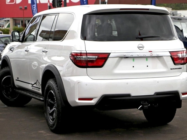 2026 Nissan Patrol Warrior Y62 4WD V8 Engine 7-Speed Manual Transmission