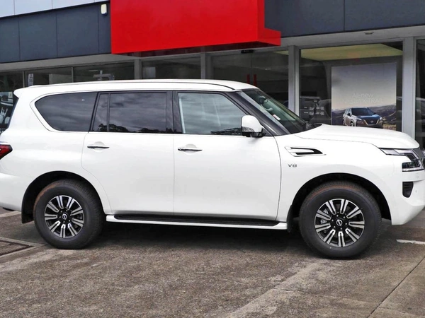 2026 Nissan Patrol Ti Y62 4WD Diesel Engine Automatic Transmission