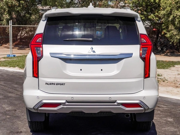2024 Mitsubishi Pajero Sport GLS 4WD Turbo Diesel 7-Seater 8-Speed Automatic Transmission