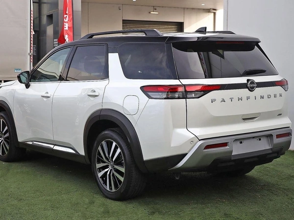 2024 Nissan Pathfinder Ti-L AWD Automatic