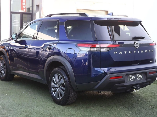 2024 Nissan Pathfinder ST-L 4WD Automatic