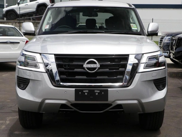 2026 Nissan Patrol Ti Y62 4WD Automatic Sunroof Bluetooth Connectivity