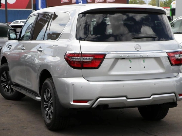 2026 Nissan Patrol Ti Y62 4WD Automatic Sunroof Bluetooth Connectivity