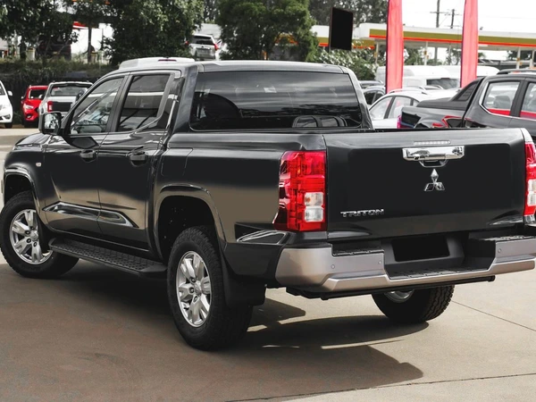 2026 Mitsubishi Triton GLX+ 4WD Diesel Manual