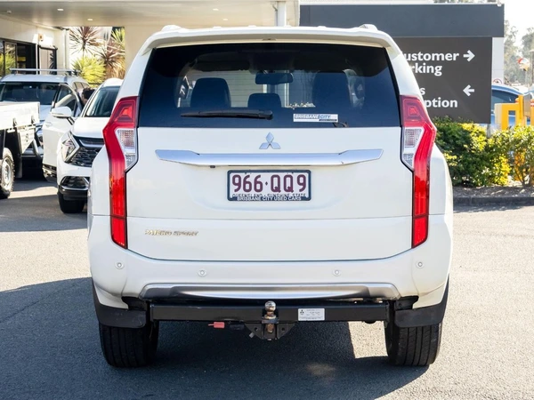 2015 Mitsubishi Pajero Sport GLS 4WD Diesel Automatic