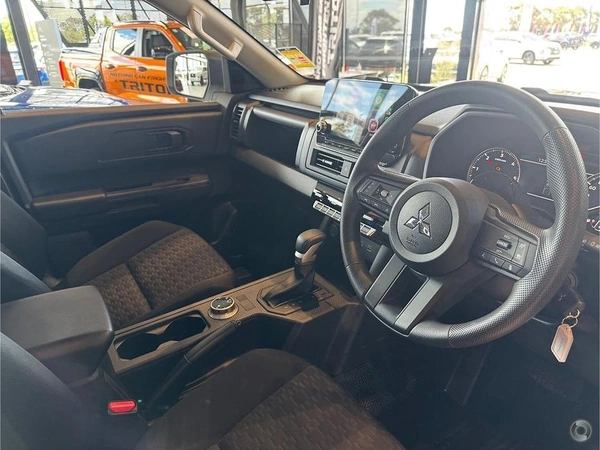 2025 Mitsubishi Triton GLX CVT 4WD Turbo Diesel