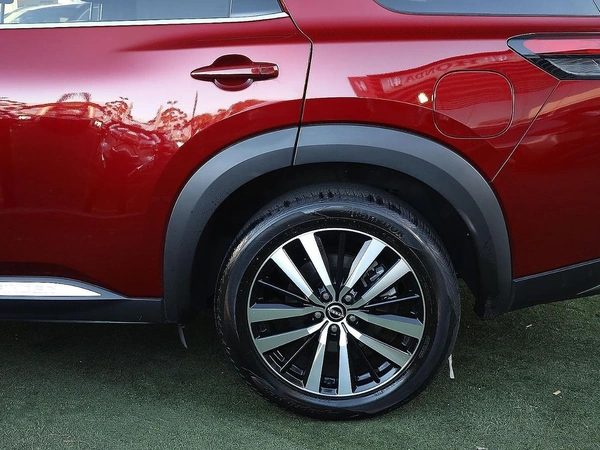 2024 Nissan Pathfinder Ti-L AWD Automatic