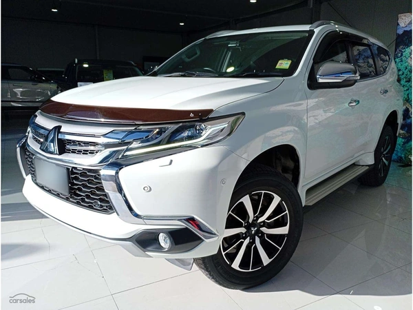 2017 Mitsubishi Pajero Sport Exceed QE 4WD Turbo Diesel