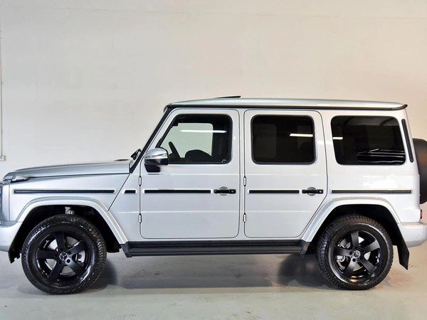 2025 Mercedes-Benz G450d Sunroof Diesel 4WD