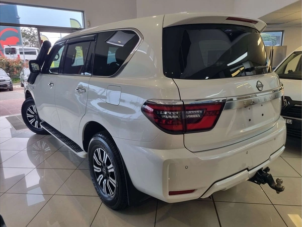 2023 Nissan Patrol Ti 4WD Automatic Leather Seats