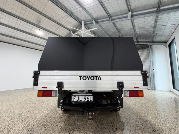 2024 Toyota Hilux SR 4WD Automatic