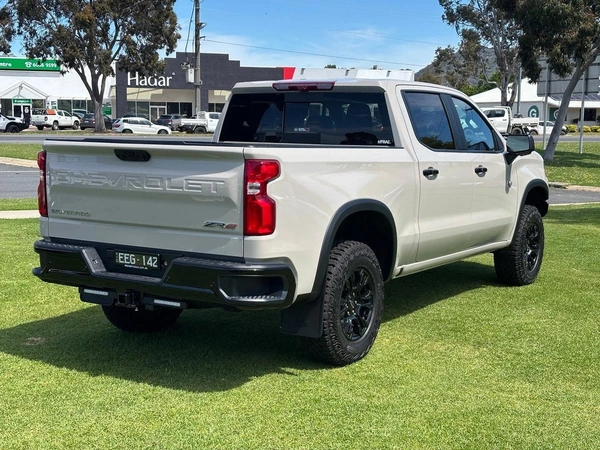 2026 Chevrolet Silverado 1500 ZR2 4WD Manual Transmission