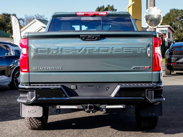 2026 Chevrolet Silverado 1500 ZR2 4WD Automatic Transmission