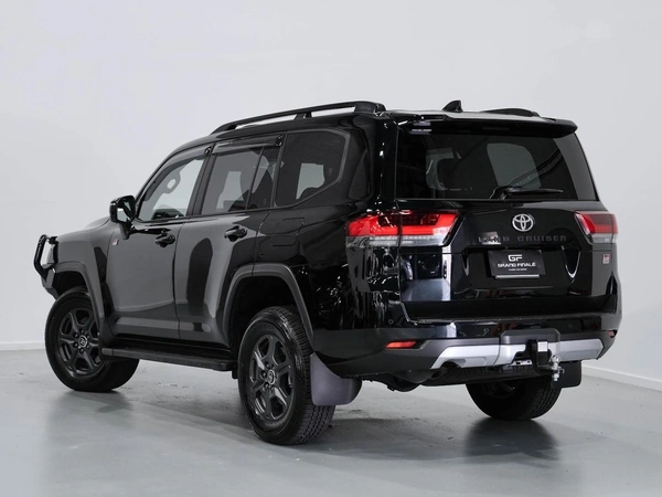 2025 Toyota Landcruiser GR Sport AWD Sunroof Heated Seats