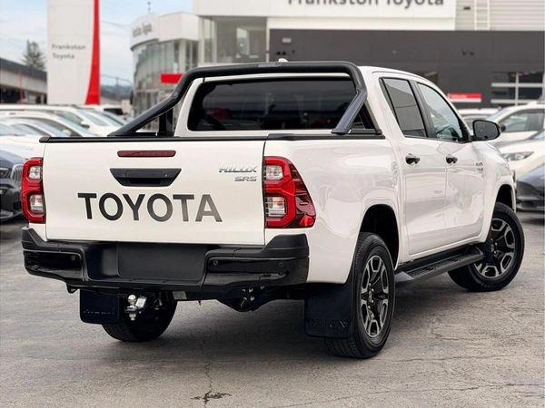 2024 Toyota Hilux SR5 48V Automatic 4WD