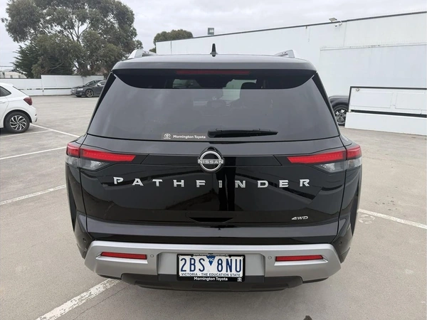 2024 Nissan Pathfinder Ti-L 4WD Automatic Sunroof Leather Seats